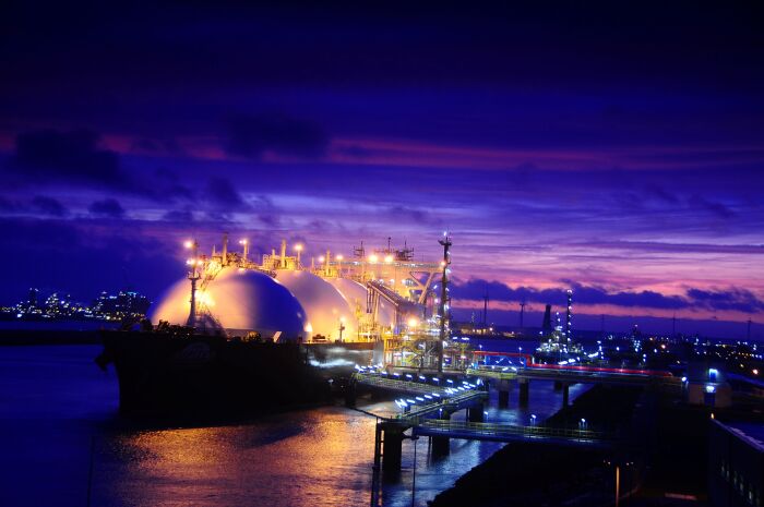 Ship Shore Link for LNG Terminal
