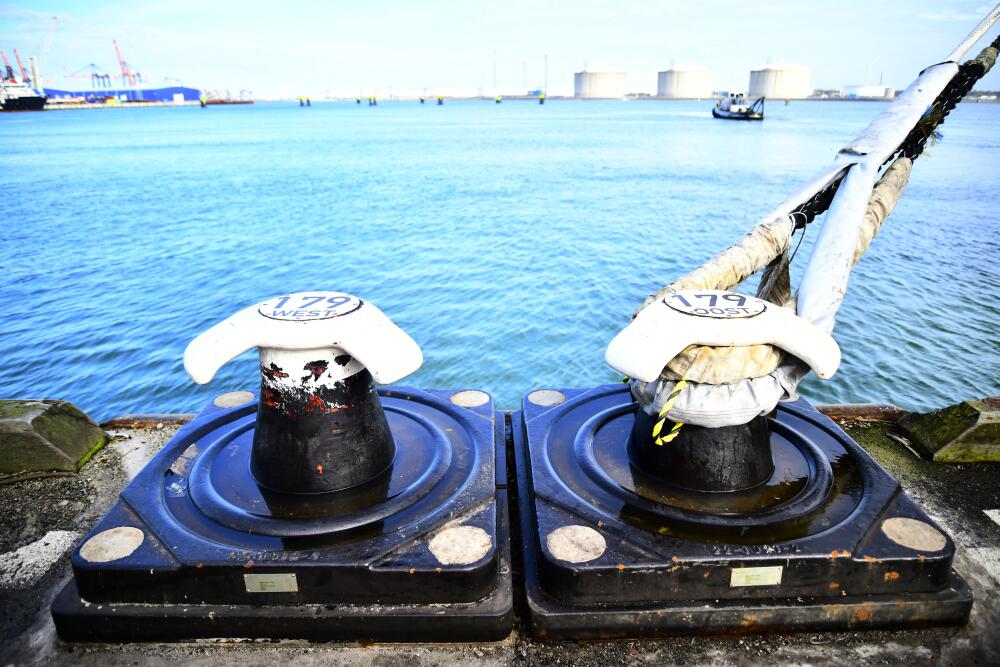 smart-bollard at port of Rotterdam