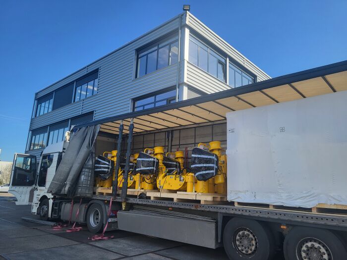 Straatman mooring project transport