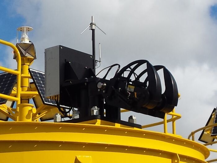 Quick release mooring hook for buoys