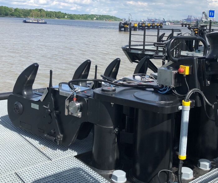 Load monitoring Quick Release Hook