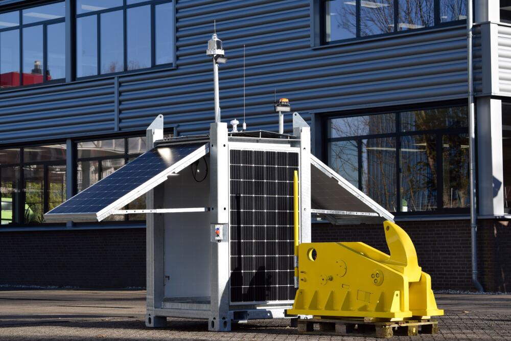 quick release hook with solar pack