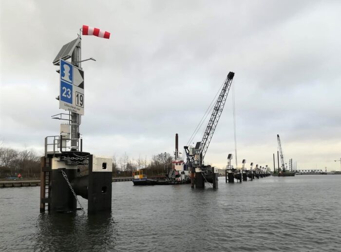 Solar powered Ship Signage