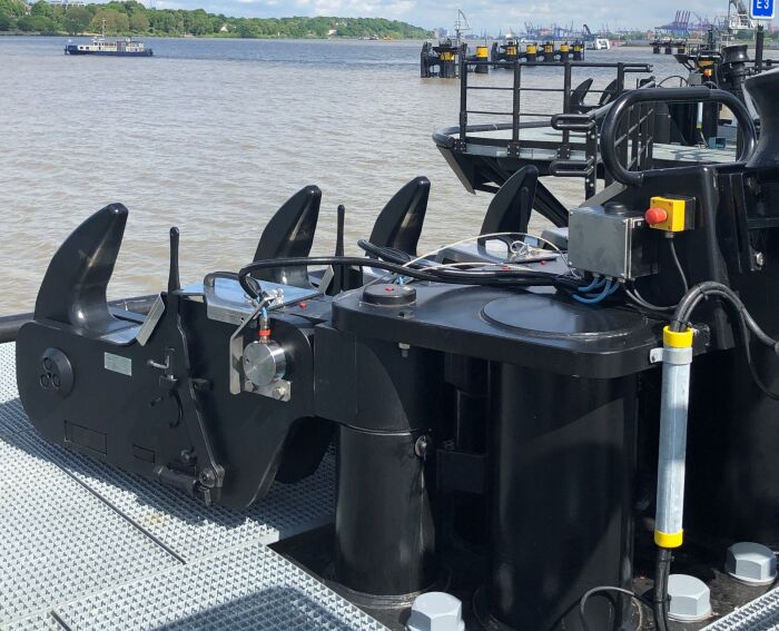 Mooring load monitoring system